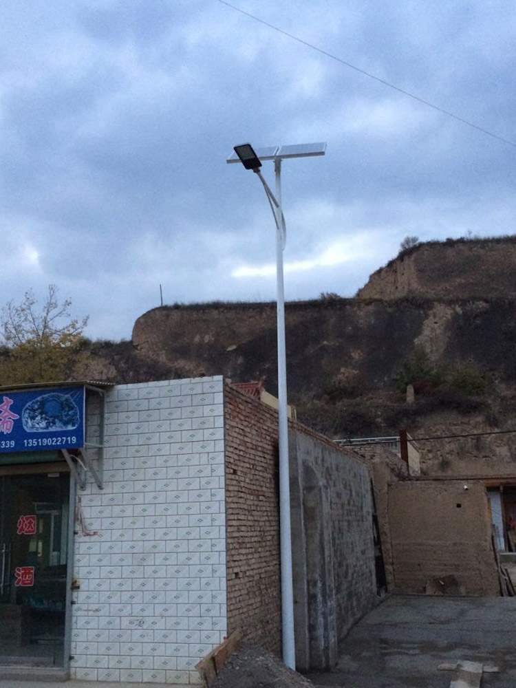 農(nóng)村太陽(yáng)能路燈廠家 農(nóng)村太陽(yáng)能路燈廠家