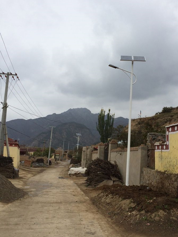 農(nóng)村太陽(yáng)能路燈價(jià)格 農(nóng)村太陽(yáng)能路燈價(jià)格